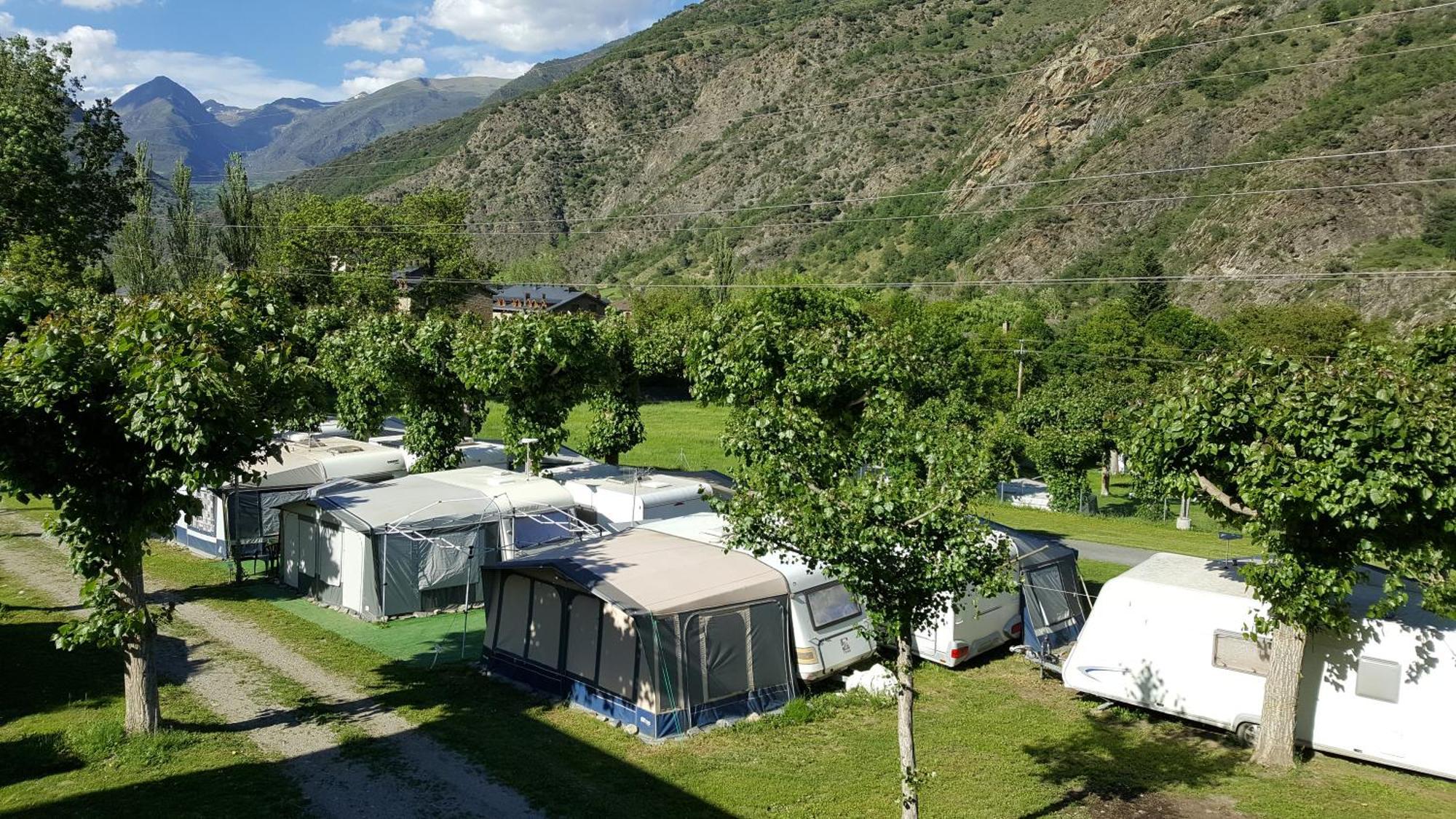 Bungalows Nou Camping La Guingueta D'Aneu Zewnętrze zdjęcie