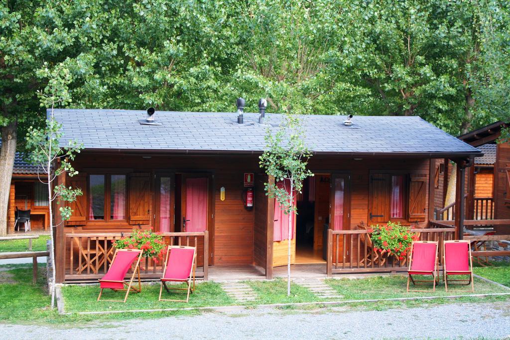 Bungalows Nou Camping La Guingueta D'Aneu Zewnętrze zdjęcie
