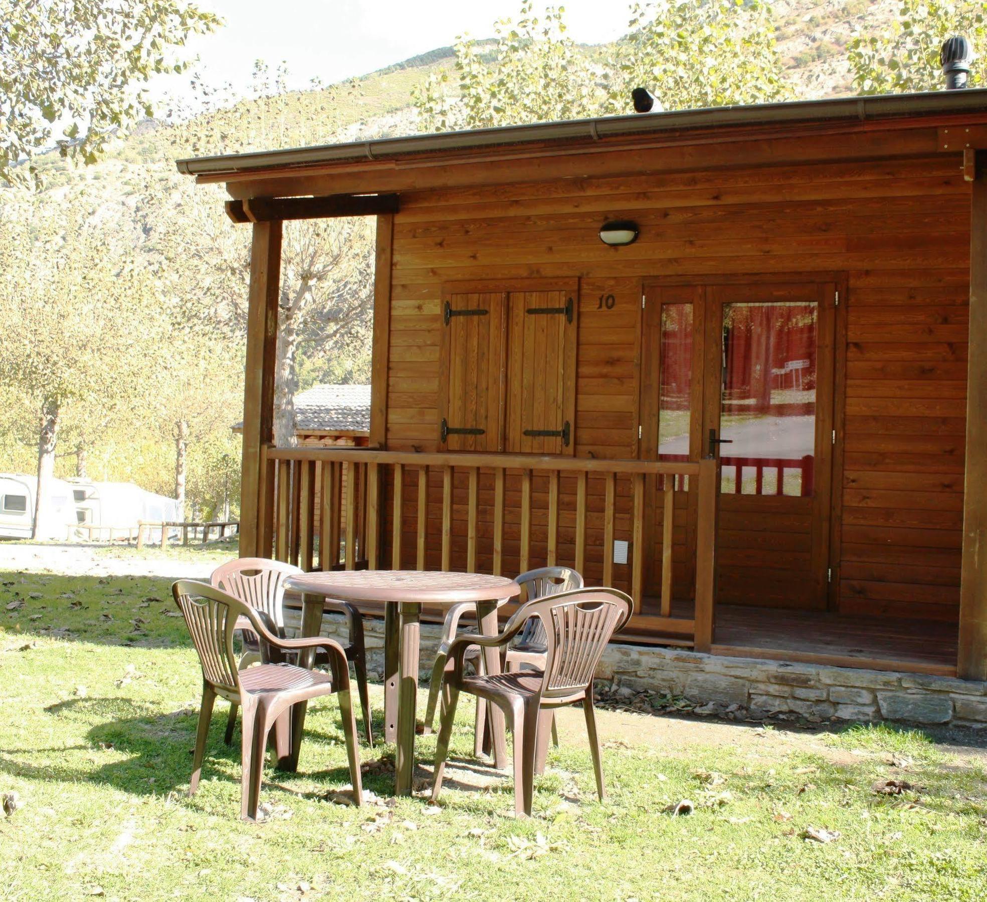 Bungalows Nou Camping La Guingueta D'Aneu Zewnętrze zdjęcie