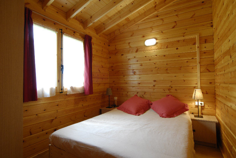 Bungalows Nou Camping La Guingueta D'Aneu Zewnętrze zdjęcie